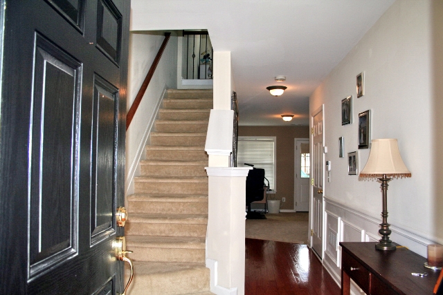 Foyer19-Townhomes